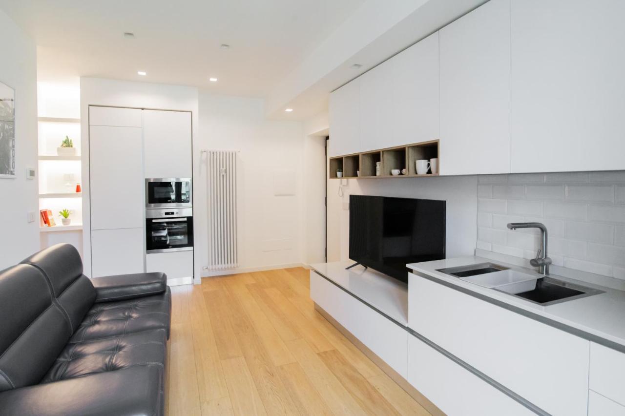 Ross Quadrell - Milano Apartment ภายนอก รูปภาพ