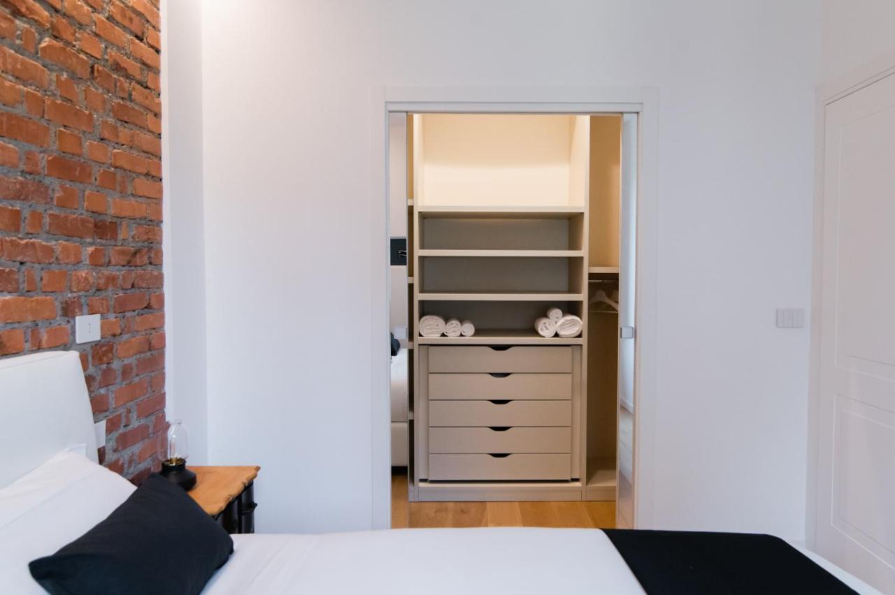 Ross Quadrell - Milano Apartment ภายนอก รูปภาพ